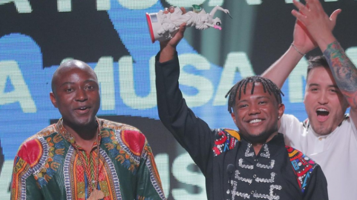 Comunidad africana en Chile celebra el éxito de Polimá Westcoast: 