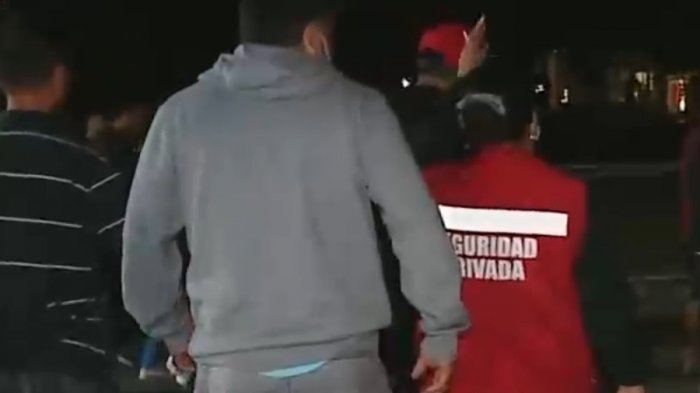 Hospital Félix Bulnes fue evacuado por paciente que llegó con supuesto artefacto explosivo en su cuerpo