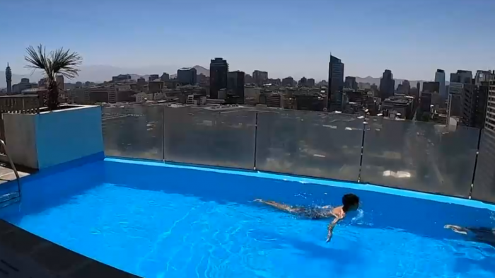 ¿Es legal? Polémica por prohibición de uso de piscinas en edificios para arrendatarios temporales