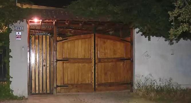 Amarraron de pies y manos a hombre junto a sus 3 hijos: Violento robo con botín de $20 millones en La Reina