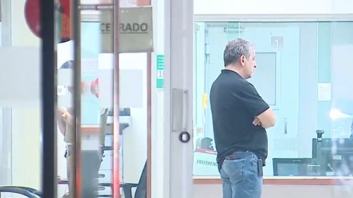 Overoles blancos armados intentaron robar banco en la Plaza de Maipú