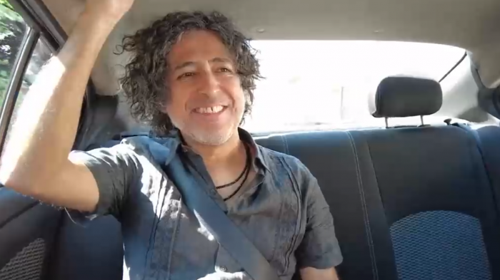 Taxi Libre: La mirada de Manuel García sobre el Chile actual y los detalles de su concierto en Movistar Arena