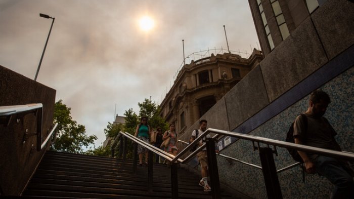 Gobierno puso fin a la alerta de riesgo sanitario en la RM por humo de incendio forestales