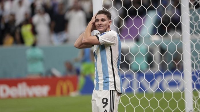 Usuarios enloquecen con Julián Álvarez: Delantero pidió disculpas por no contestar los mensajes de Instagram