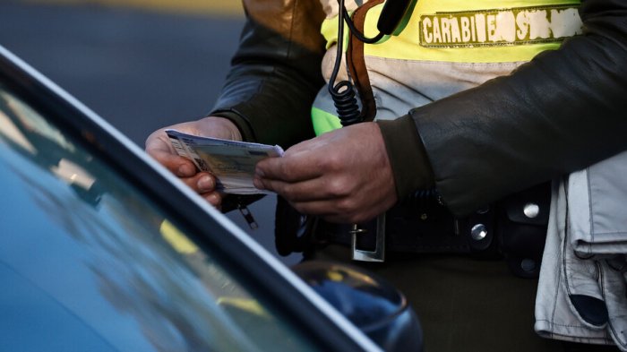 Fiesta en comisaría terminó con carabinero dado de baja: Intentó conducir en estado de ebriedad
