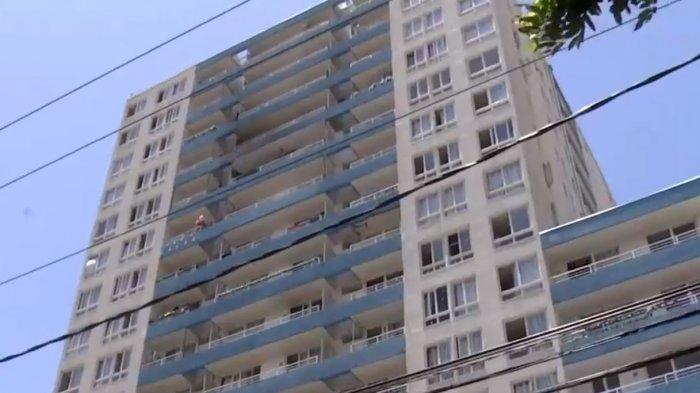 Padre de menor que recibió caída de niña desde edificio en Quinta Normal relata duros momentos tras accidente