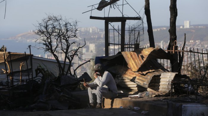Centenares de casas dañadas y 2 fallecidos: Así fue el peor incendio en la historia de Viña del Mar