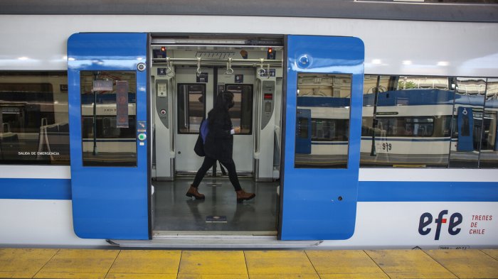 Tren Santiago-Batuco iniciará sus obras: ¿Cuál será su recorrido y a partir de cuándo estará operativo?