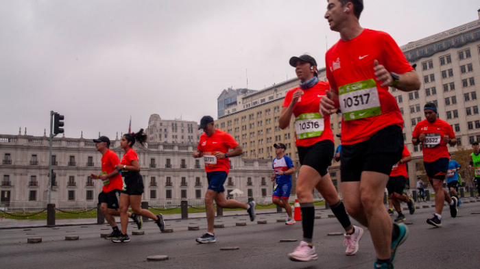 Maratón de Santiago advierte problema logístico tras coincidir con fecha de elección de constituyentes en 2023