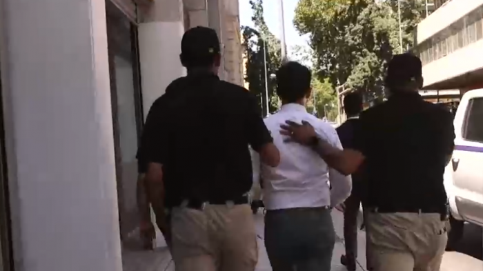 Desde los $100 mil y mínimo 2 horas: Así funciona el servicio de escoltas privados en Chile