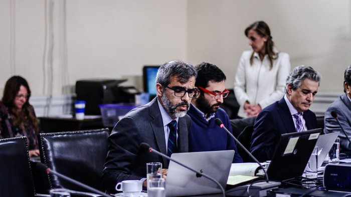 Quién es Luis Cordero Vega, el abogado que lidera el Ministerio de Justicia tras polémica salida de Marcela Ríos