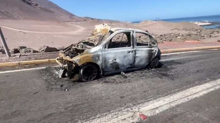 Vecinos encontraron dos cuerpos calcinados en Ruta Costera de Iquique