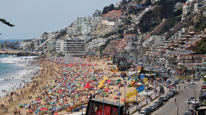 Turistas argentinos sorprendidos por inseguridad en Reñaca: Denuncian robos y poca presencia policial