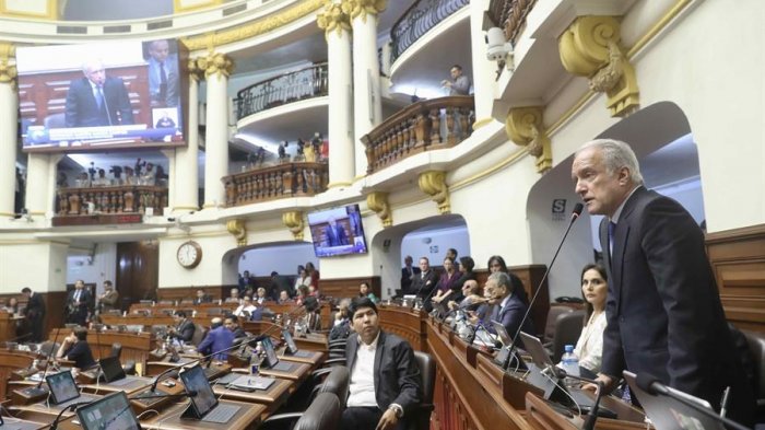 Por segunda vez pese a manifestaciones: Congreso de Perú rechaza nuevamente adelantar elecciones generales