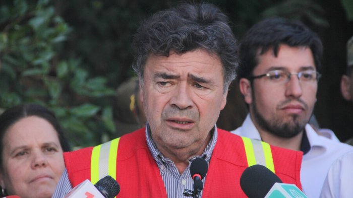 Tras acusar ayuda tardía por incendios: Min. de Agricultura responde a alcaldes y apunta a 