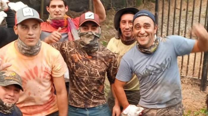 La noble labor de ex arquero de La Roja: Recorrió Quillón para ayudar a combatir incendios forestales