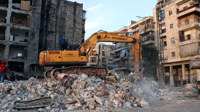 Fallecidos por terremoto en Turquía ascienden a 21 mil y más de 1 millón de personas quedaron sin hogar