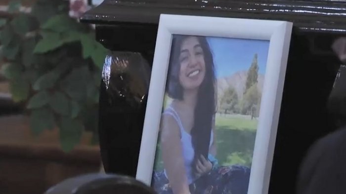 Acusan retraso en repatriación: Familia vela a joven chilena fallecida en Praga a dos semanas de su muerte