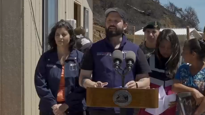 Pdte. Boric visitó zona cero de incendios: 18 viviendas en proceso de instalación en una de las zonas más afectadas