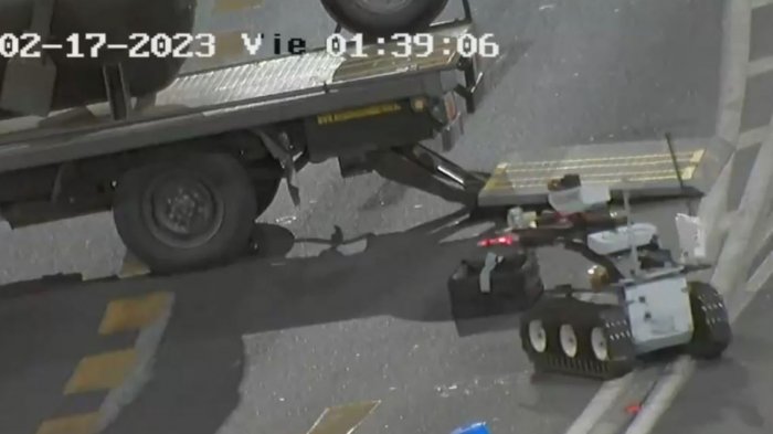 Gran operativo policial por artefacto explosivo frente a hotel en Las Condes