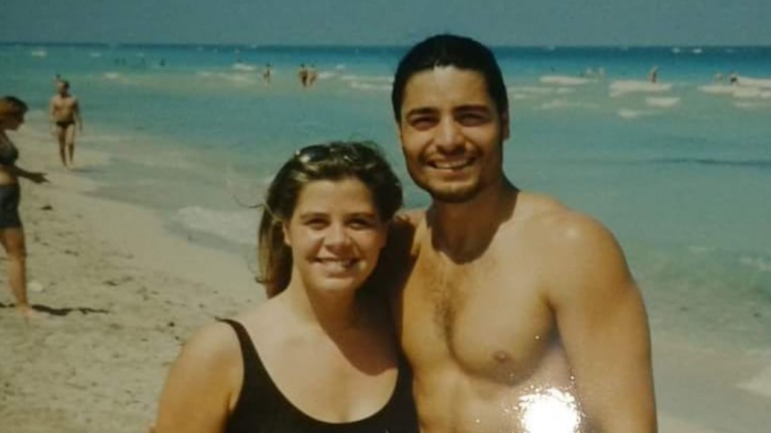 Habla chilena que publicó antigua foto con Chayanne en zunga: 