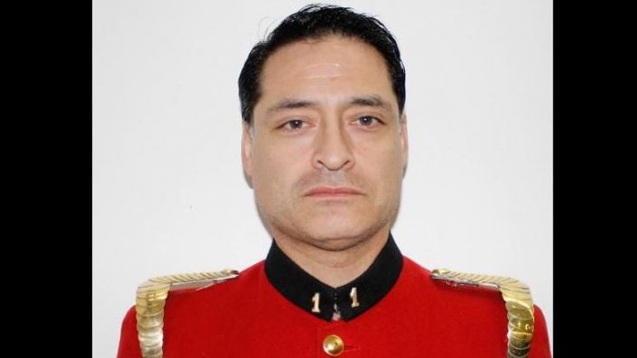 Bombero y funcionario de la DGAC: Quién era Claudio Villar, víctima de la balacera en el Aeropuerto de Santiago