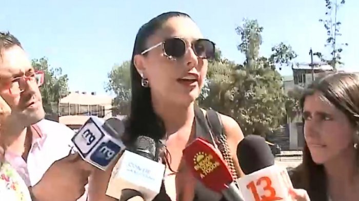 Así fue la mediática llegada de Daniela Aránguiz a tribunales: 