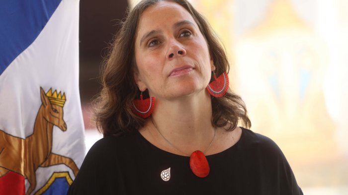 Audio filtrado y vacaciones durante incendios: Las polémicas que marcan salida de Antonia Urrejola de Cancillería