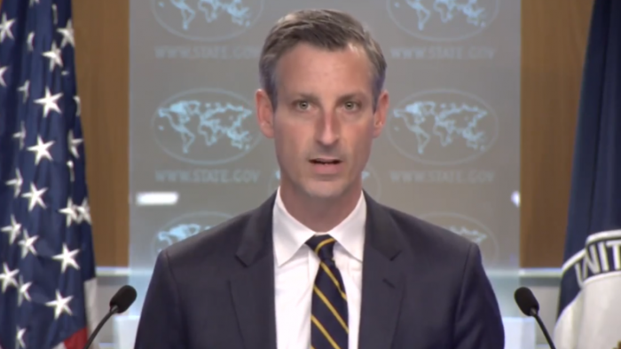 Irán asegura haber llegado a acuerdo con EE.UU. un intercambio de presos, pero la Casa Blanca lo niega