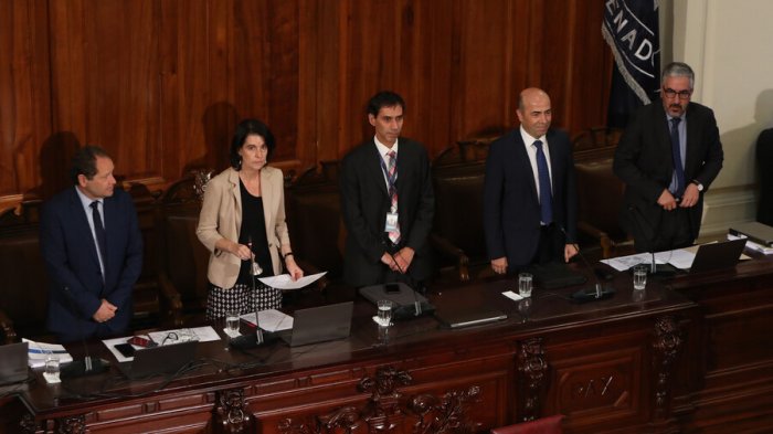 Contralor expuso ante Comisión de Expertos: Explicó rol que ente regulador debe tener en la Constitución