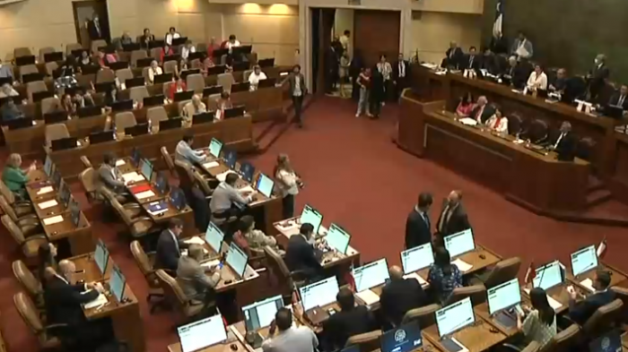 Comisión de la Cámara de Diputados investigará los indultos otorgados por el Presidente Gabriel Boric