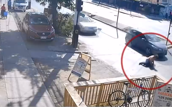 Sujeto fingía ser atropellado para robar a choferes de vehículos en El Bosque cuando bajaban a ayudarlo