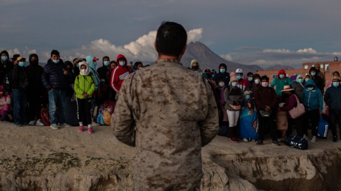 Detuvieron a 109 migrantes que intentaron salir por Colchane: La mayoría estaba en Chile de manera irregular