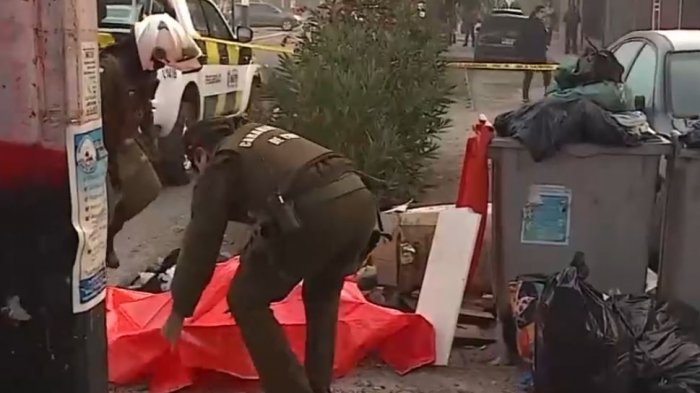 Macabro hallazgo en Maipú: Encuentran restos humanos dentro de un bolso en un basurero