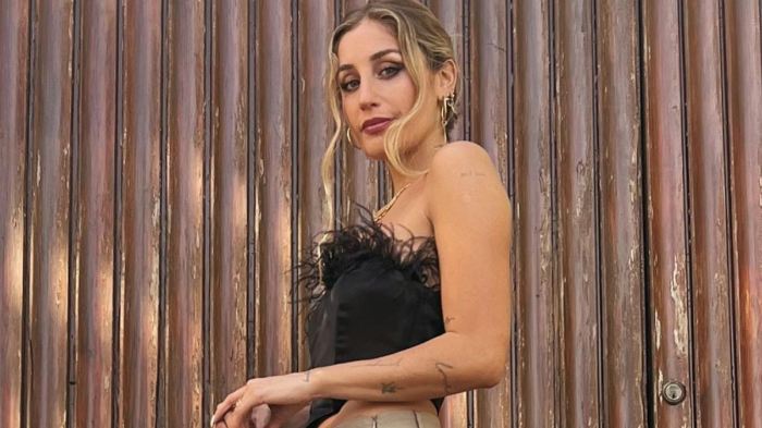 “Pienso más en mis proyectos”: La directa respuesta de Daniela Castro ante inapropiada pregunta sobre su cuerpo