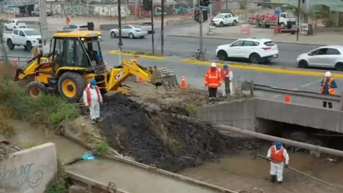 Realizaron limpieza preventiva: Estos son los 11 puntos críticos por lluvias en la Región Metropolitana