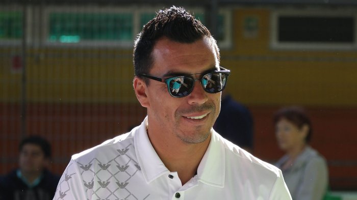 Esteban Paredes se defiende de críticas tras apoyo a Ravinet: 