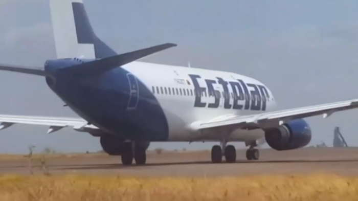 Avión que repatriará a migrantes venezolanos debería llegar en la madrugada de este domingo a Chile