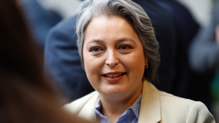 Ministra Jara y parlamentarios que rechazaron aumento al salario mínimo: 