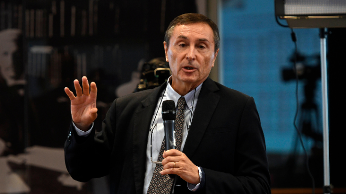 Isapres tildan a ley corta del gobierno como 