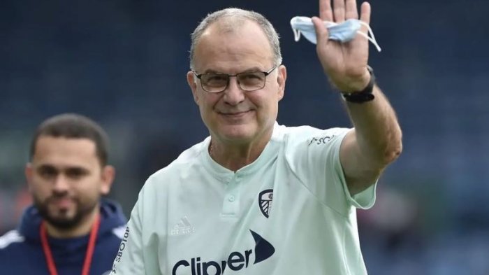 Marcelo Bielsa vuelve a Sudamerica con un chileno en el cuerpo técnico: Será entrenador de la Selección de Uruguay