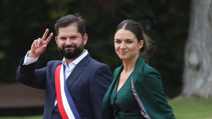 Irina Karamanos y su relación con el pdte. Boric: “Las señoras me dicen que tenga una guagua con él