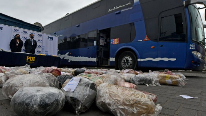 Ocupaban buses interprovinciales para traslado de droga: Operativo contra el Tren de Aragua deja 11 detenidos