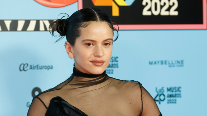 Rosalía arremete contra rapero que publicó fotos editadas de ella: 