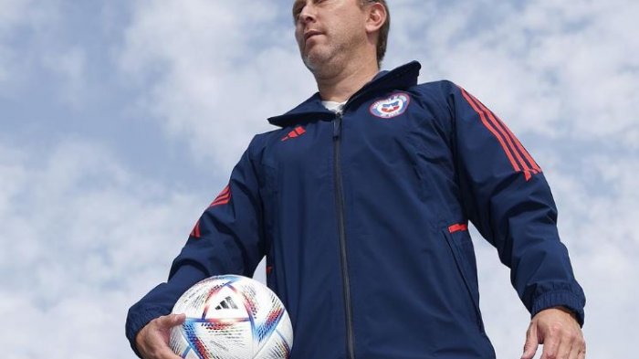 Luis Mena debutará como DT de La Roja femenina ante Brasil: Revisa cuándo y dónde se jugará