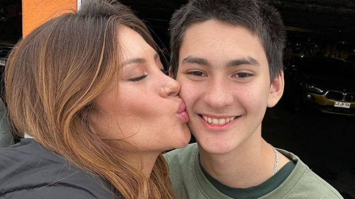 Karen Bejarano sorprendió con mensaje sobre crianza de su hijo: 