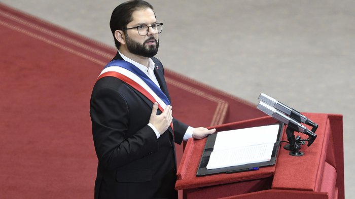 ¿En qué está el proyecto? Pdte. Boric condicionó la promesa de terminar con el CAE a la reforma tributaria