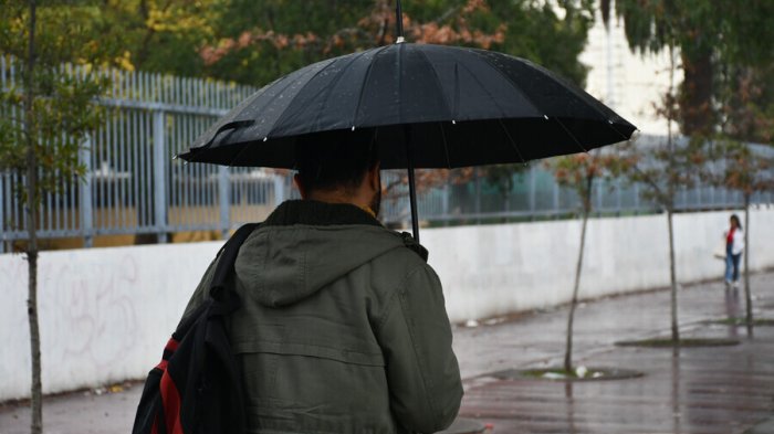 ¿Y a qué hora? Lluvia pronosticada para la madrugada del viernes ahora caerá durante el día