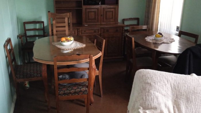 Hermanas chilenas decidieron irse a vivir juntas y ninguna se quiso deshacer de su pertenencias: Así quedó la casa