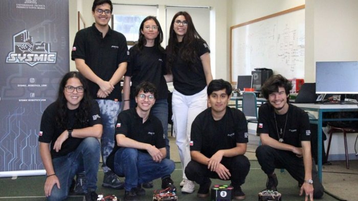 Contra el tiempo: Estudiantes buscan financiamiento para representar a Chile en Mundial de Fútbol de robots